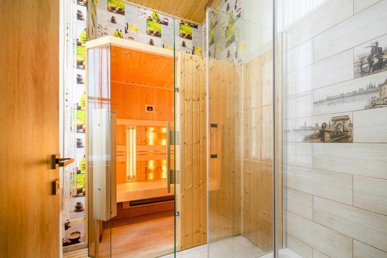 Downtown Deluxe-Two Bedroom Apartment With Sauna Budapest Exteriör bild